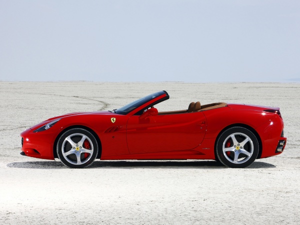 Ferrari California фото